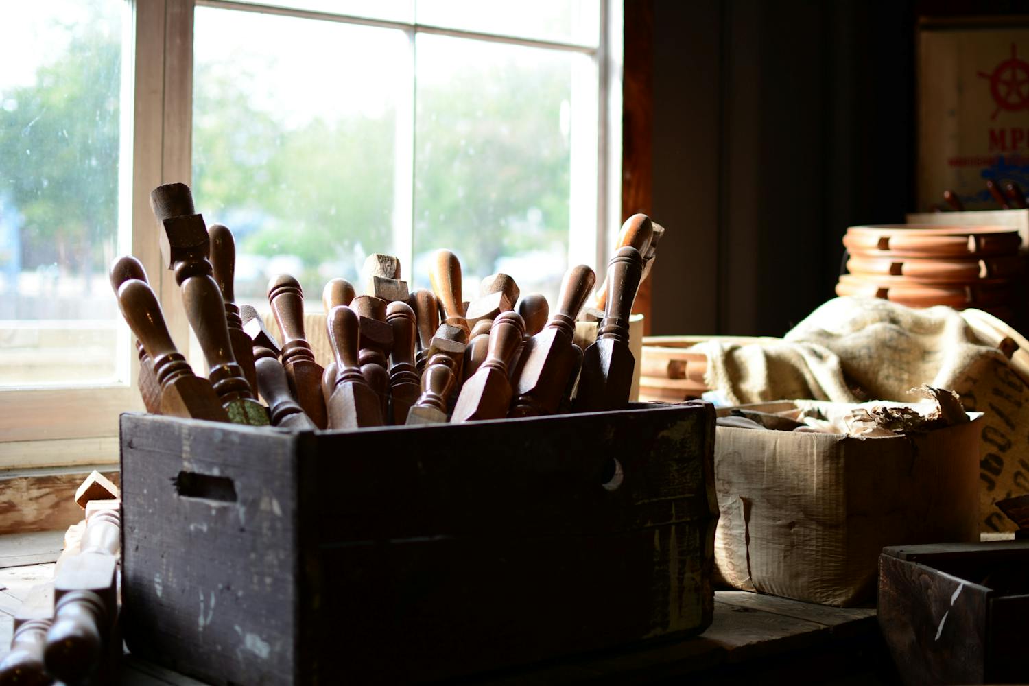 brown wooden handle in box